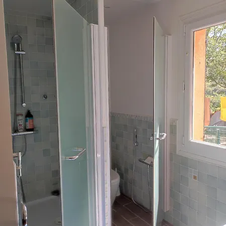 Spacious 3-bedroom House With Garden Near Collioure & Spain Villa *