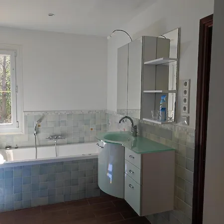 Spacious 3-bedroom House With Garden Near Collioure & Spain Montesquieu (Pyrenees-Orientales)