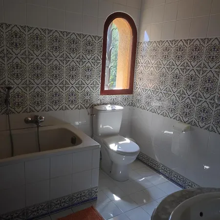 Spacious 3-bedroom House With Garden Near Collioure & Spain *
