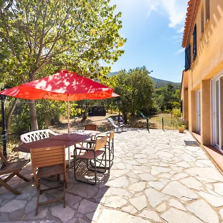 Spacious 3-bedroom House With Garden Near Collioure & Spain
